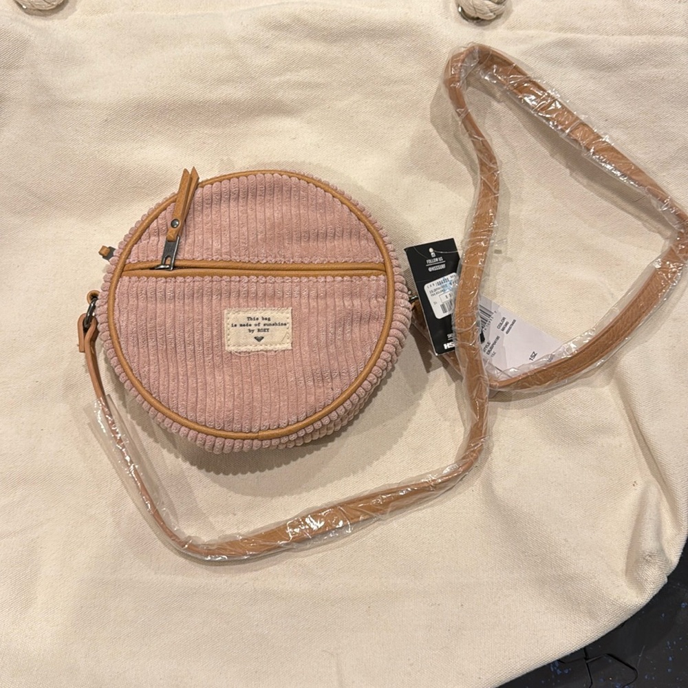 NWT Roxy Circle Crossbody Bag in Pale Pink and Tan